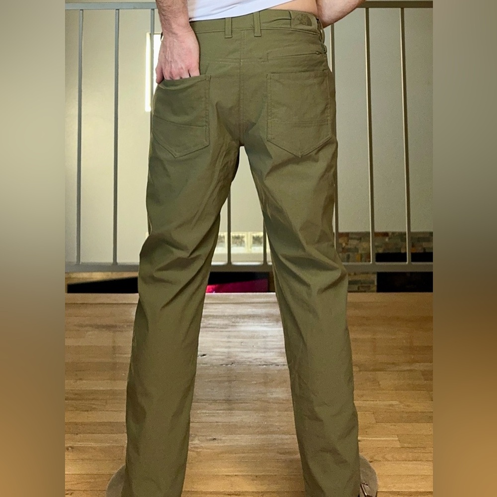 North Face Men's  Olive Green Hiking Pants - Picture 6 of 7